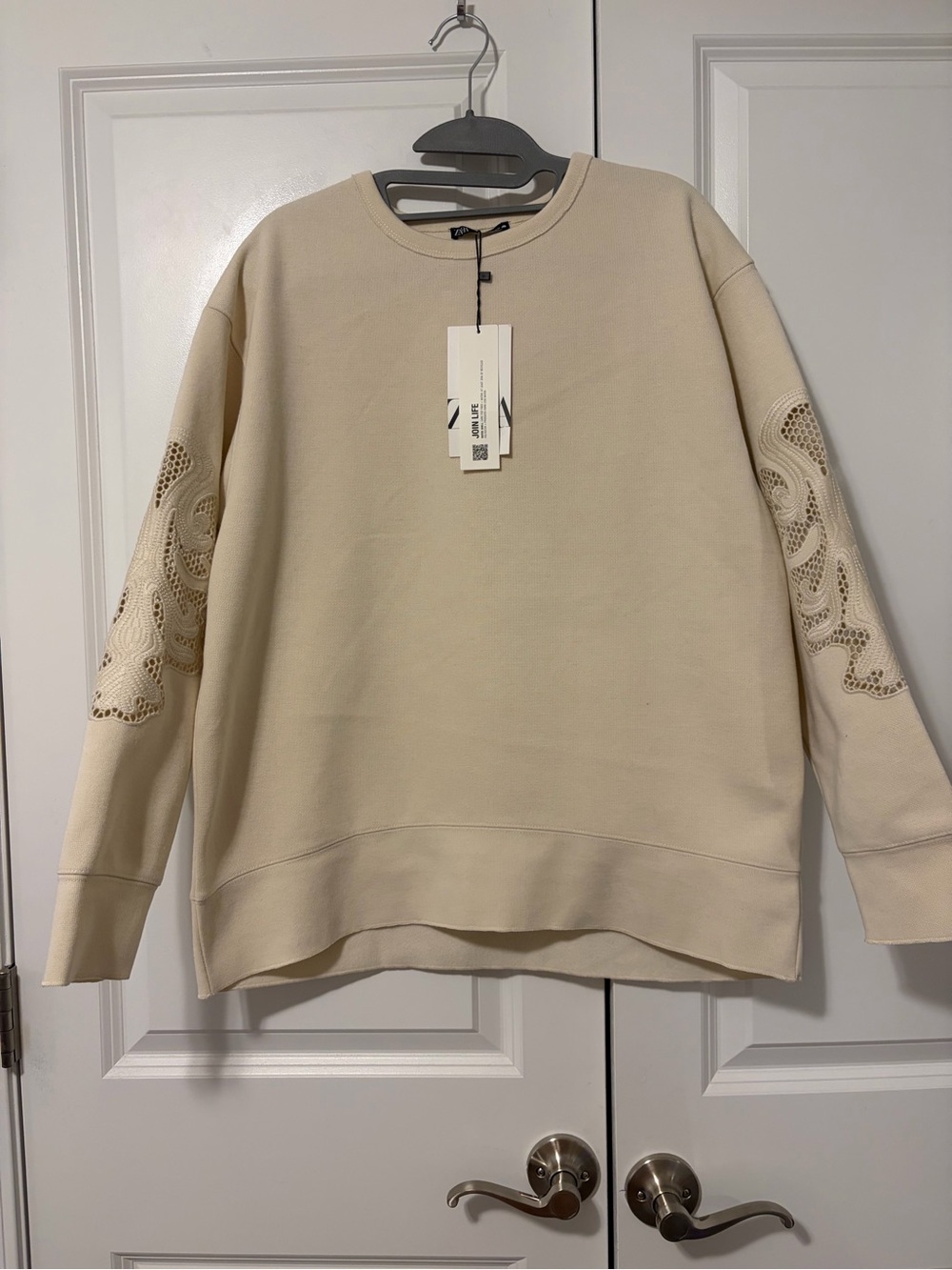 Zara Cream Crewneck Sweatshirt with Eyelet Sleeve Detail